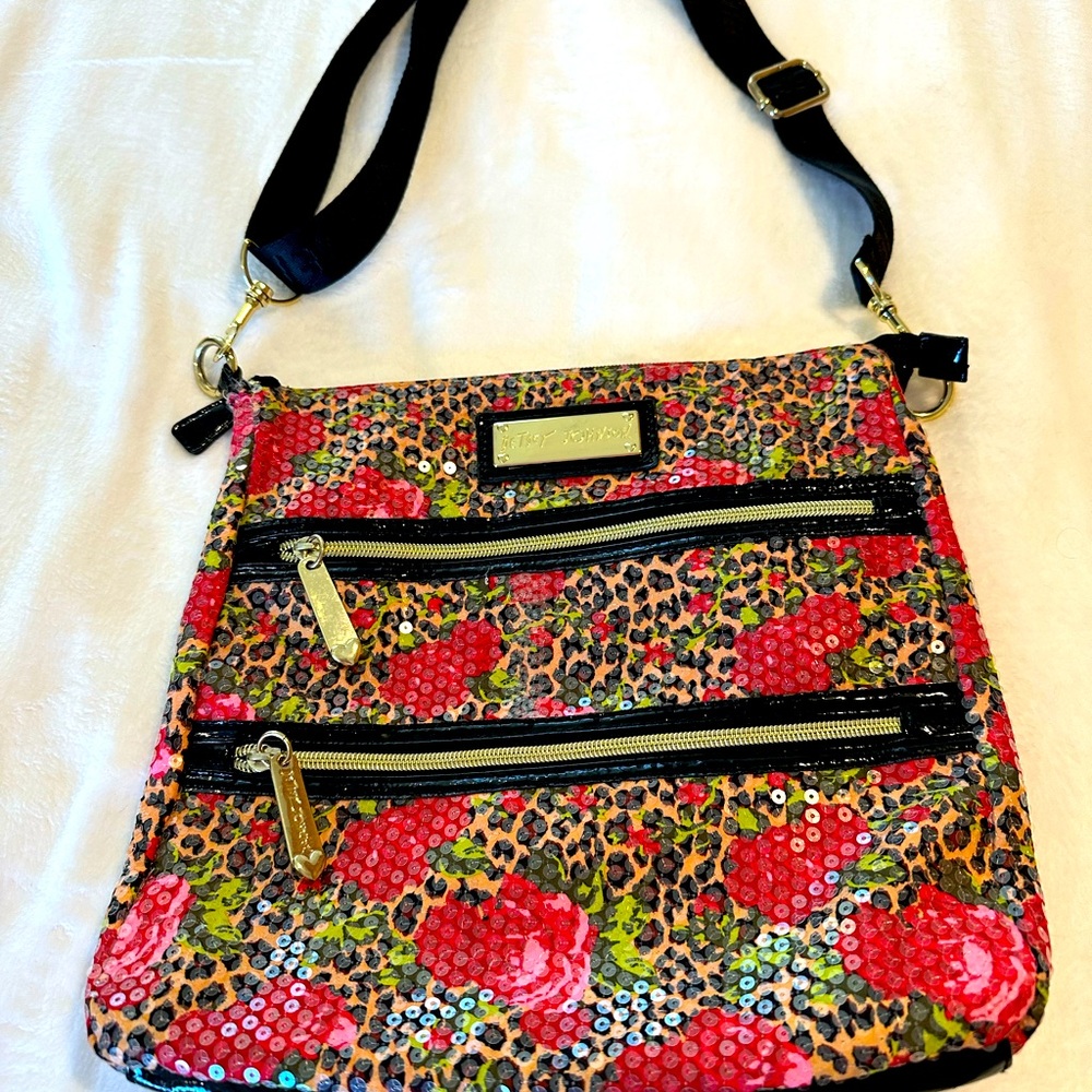 Betsey Johnson Crossbody NWOT. Rose Leopard Clear Sequins Floral Animal Print